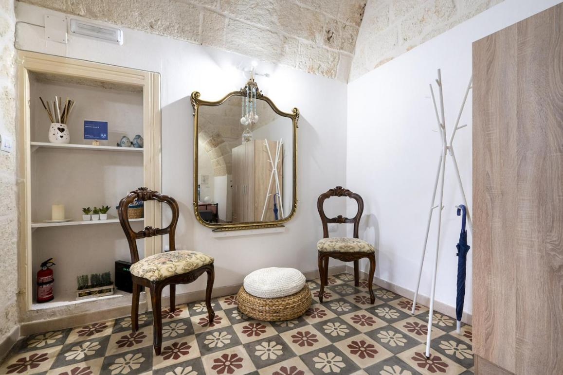 Chiarina Rooms 2 Полиняно а Маре Екстериор снимка